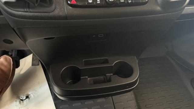 Peugeot Boxer image 6