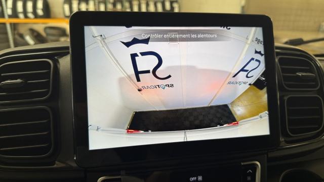 Peugeot Boxer image 2
