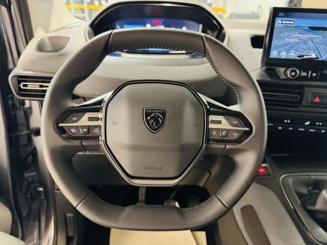 Peugeot Rifter image 5