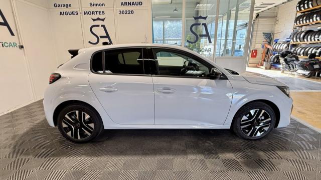 Peugeot 208 image 1