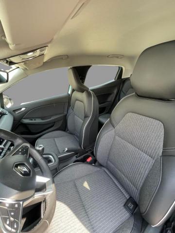 Renault Clio image 9