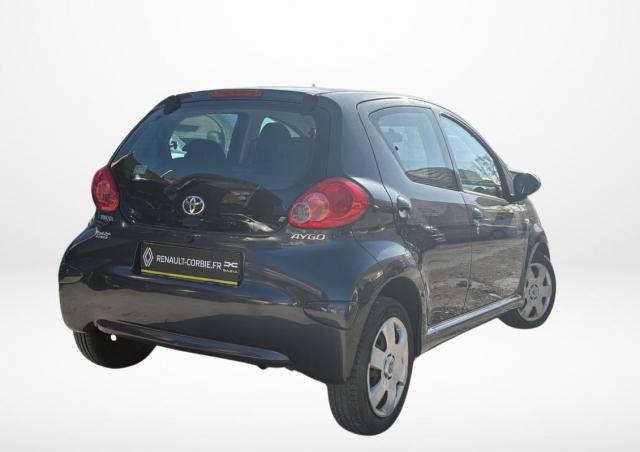 Toyota Aygo image 8