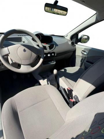 Renault Twingo image 8