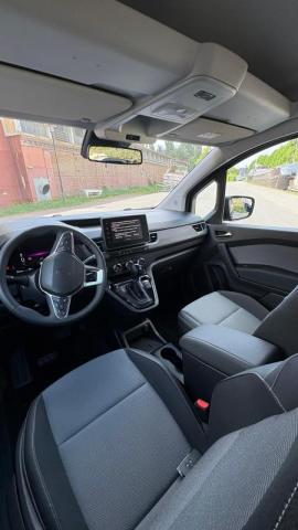 Renault Kangoo image 6