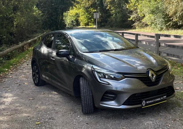 Renault Clio image 6