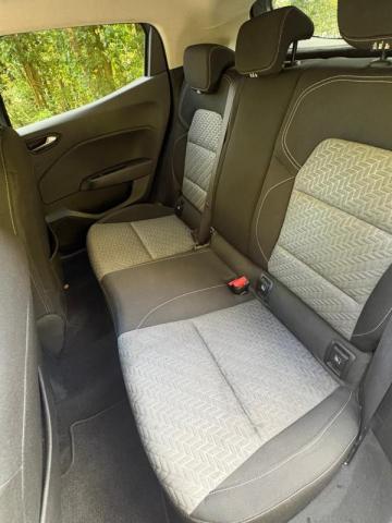 Renault Clio image 9