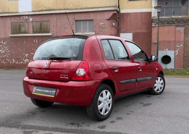 Renault Clio image 8