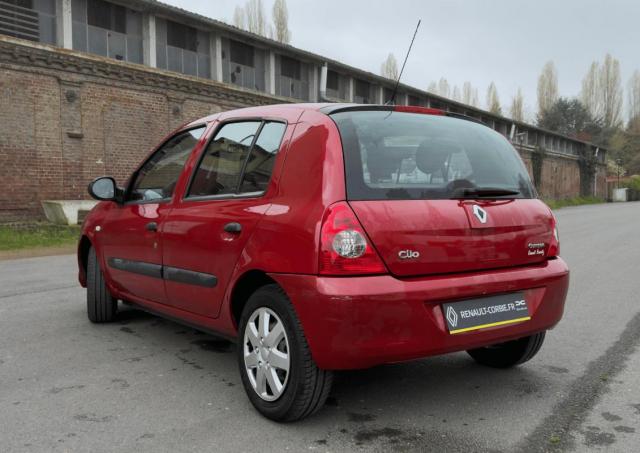 Renault Clio image 9