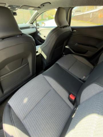 Renault Clio image 2