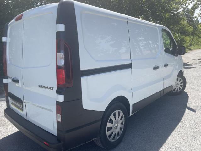 Renault Trafic image 8