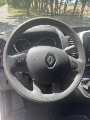 Renault Trafic image 9