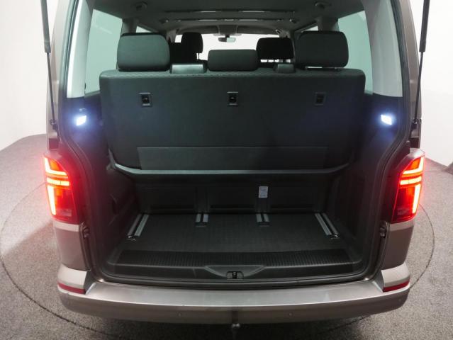 Volkswagen Multivan image 6
