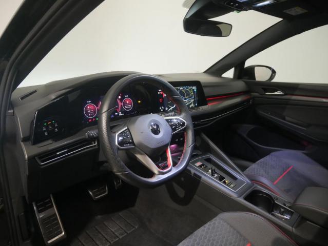Volkswagen Golf image 2