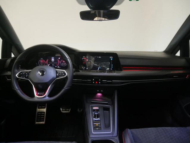 Volkswagen Golf image 9