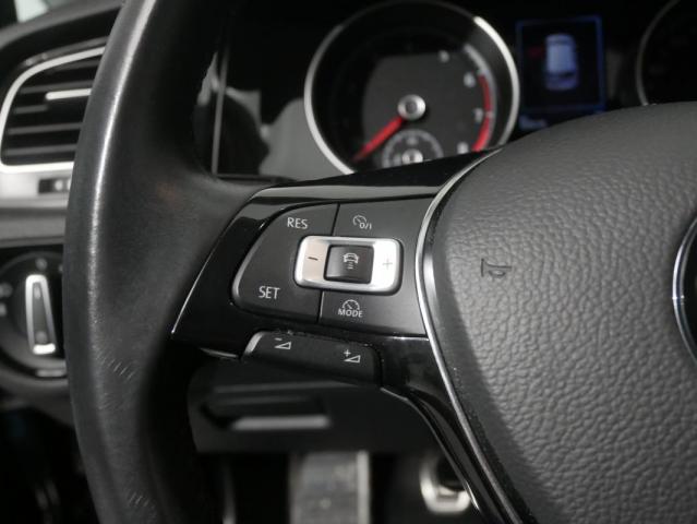 Volkswagen Golf image 1