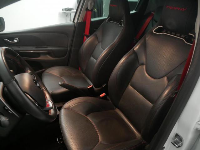 Renault Clio image 6