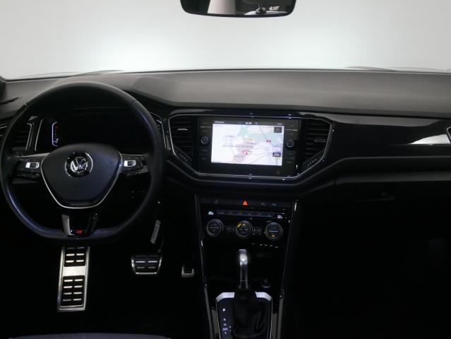 Volkswagen T-Roc image 6