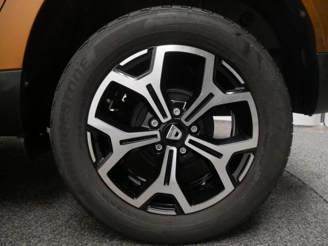 Dacia Duster image 4