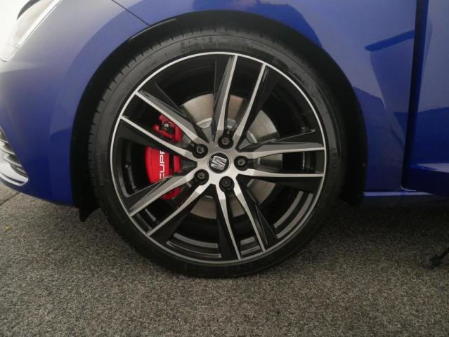 Seat Leon image 3