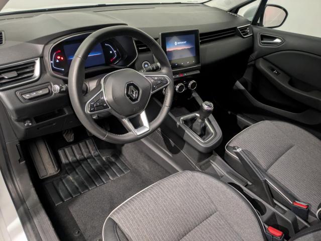 Renault Clio image 8