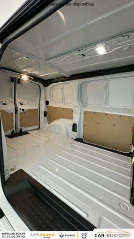 Peugeot Expert image 2