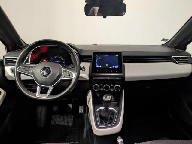Renault Clio image 9