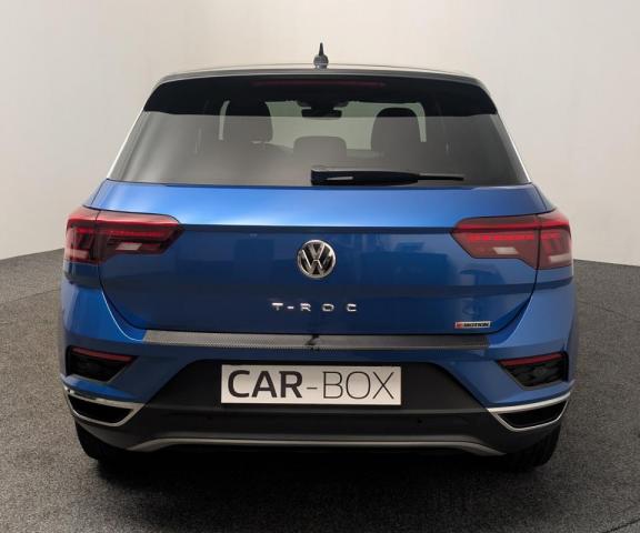 Volkswagen T-Roc image 2