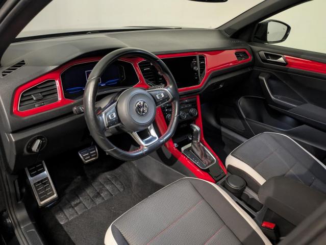 Volkswagen T-Roc image 9