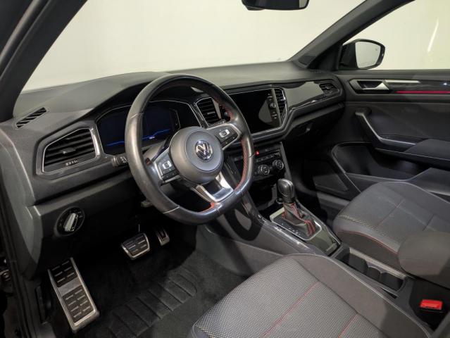 Volkswagen T-Roc image 2