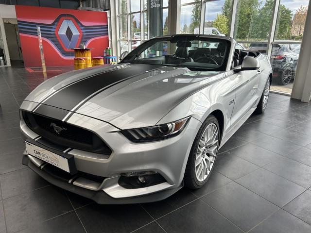 Ford Mustang Convertible image 6