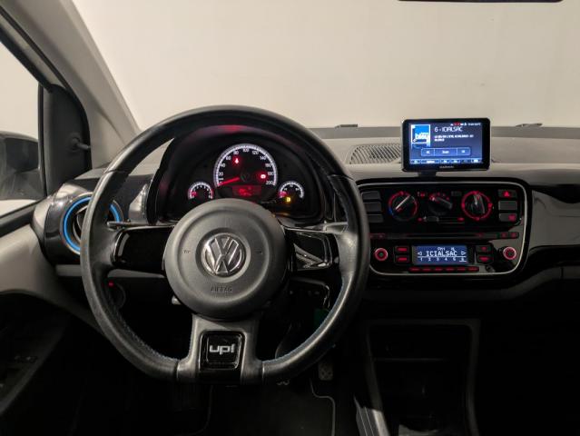 Volkswagen Up! image 8