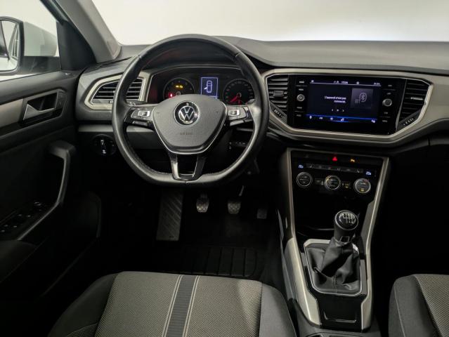 Volkswagen T-Roc image 8