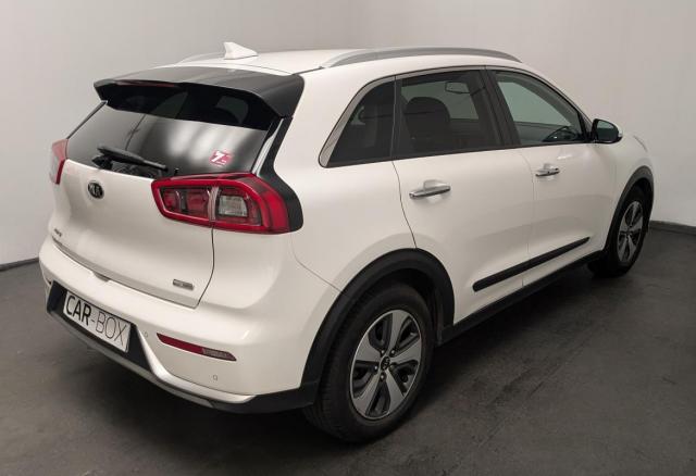 Kia Niro image 2