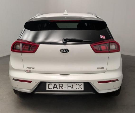 Kia Niro image 7