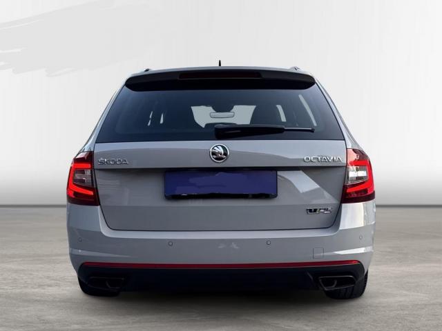Skoda Octavia image 5
