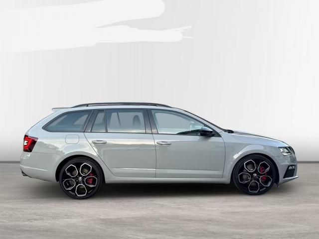 Skoda Octavia image 6