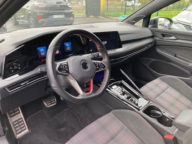Volkswagen Golf image 6