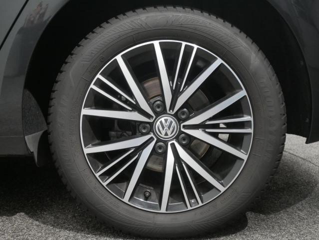 Volkswagen Golf image 5
