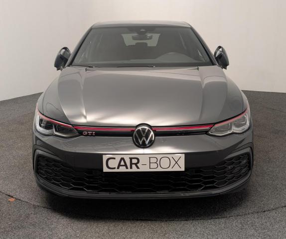 Volkswagen Golf image 8