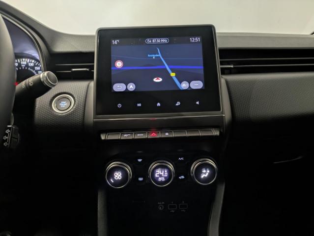 Renault Clio image 2