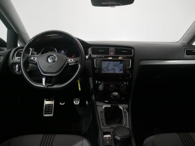 Volkswagen Golf image 3