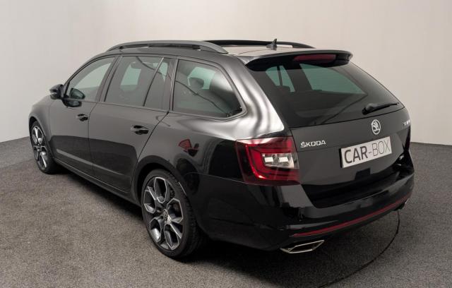 Skoda Octavia image 4