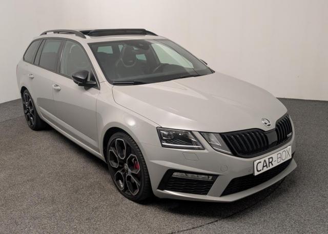 Skoda Octavia image 9