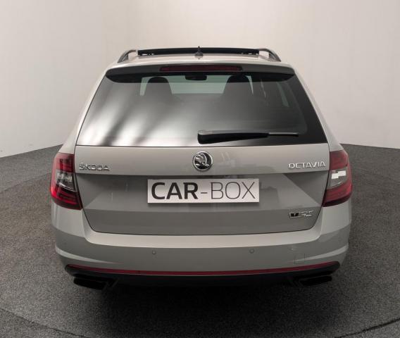 Skoda Octavia image 5