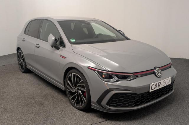 Volkswagen Golf image 6