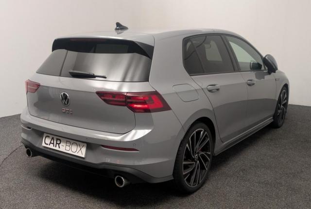 Volkswagen Golf image 5