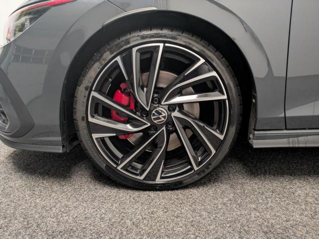 Volkswagen Golf image 4