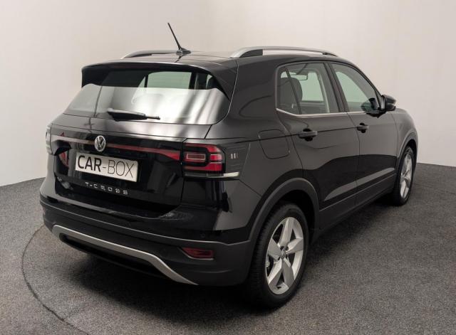 Volkswagen T-Cross image 2