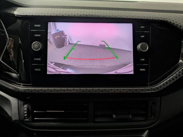 Volkswagen T-Cross image 3