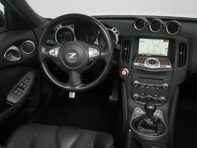 Nissan 370z image 9